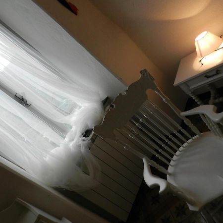 Trilocale In Dimora Tipica Apartment Montale  Bagian luar foto