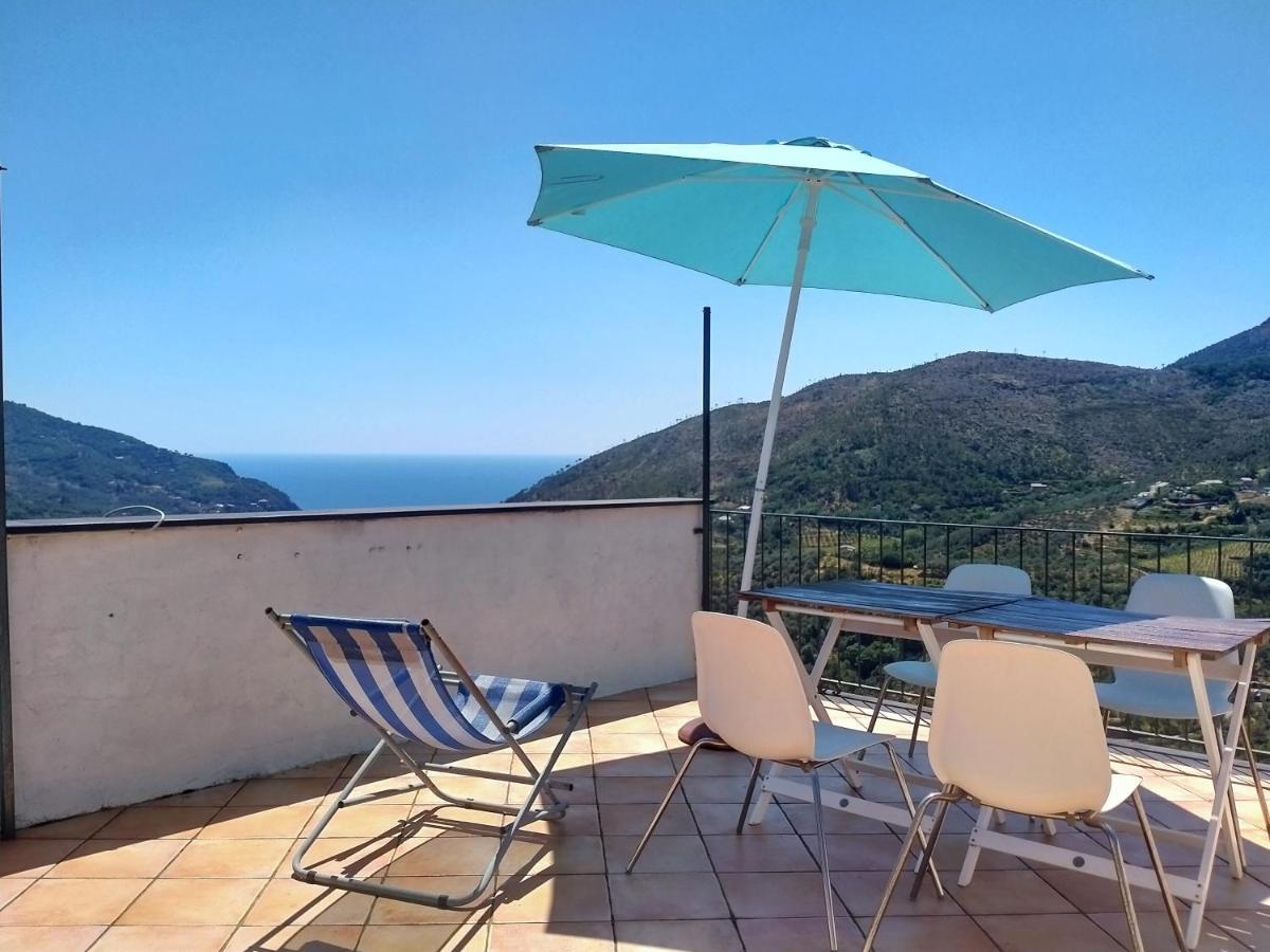 Trilocale In Dimora Tipica Apartment Montale  Bagian luar foto