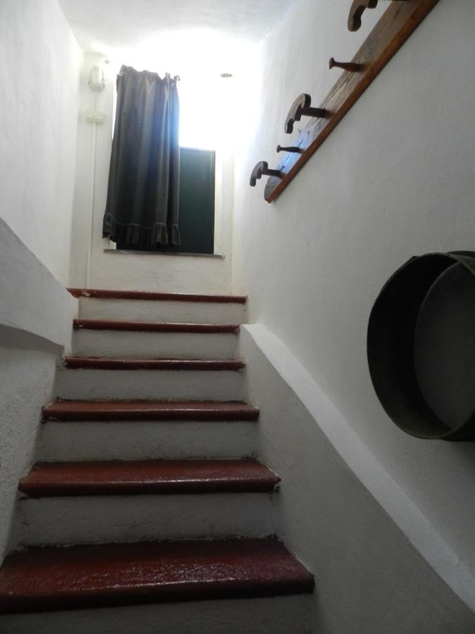 Trilocale In Dimora Tipica Apartment Montale  Bagian luar foto