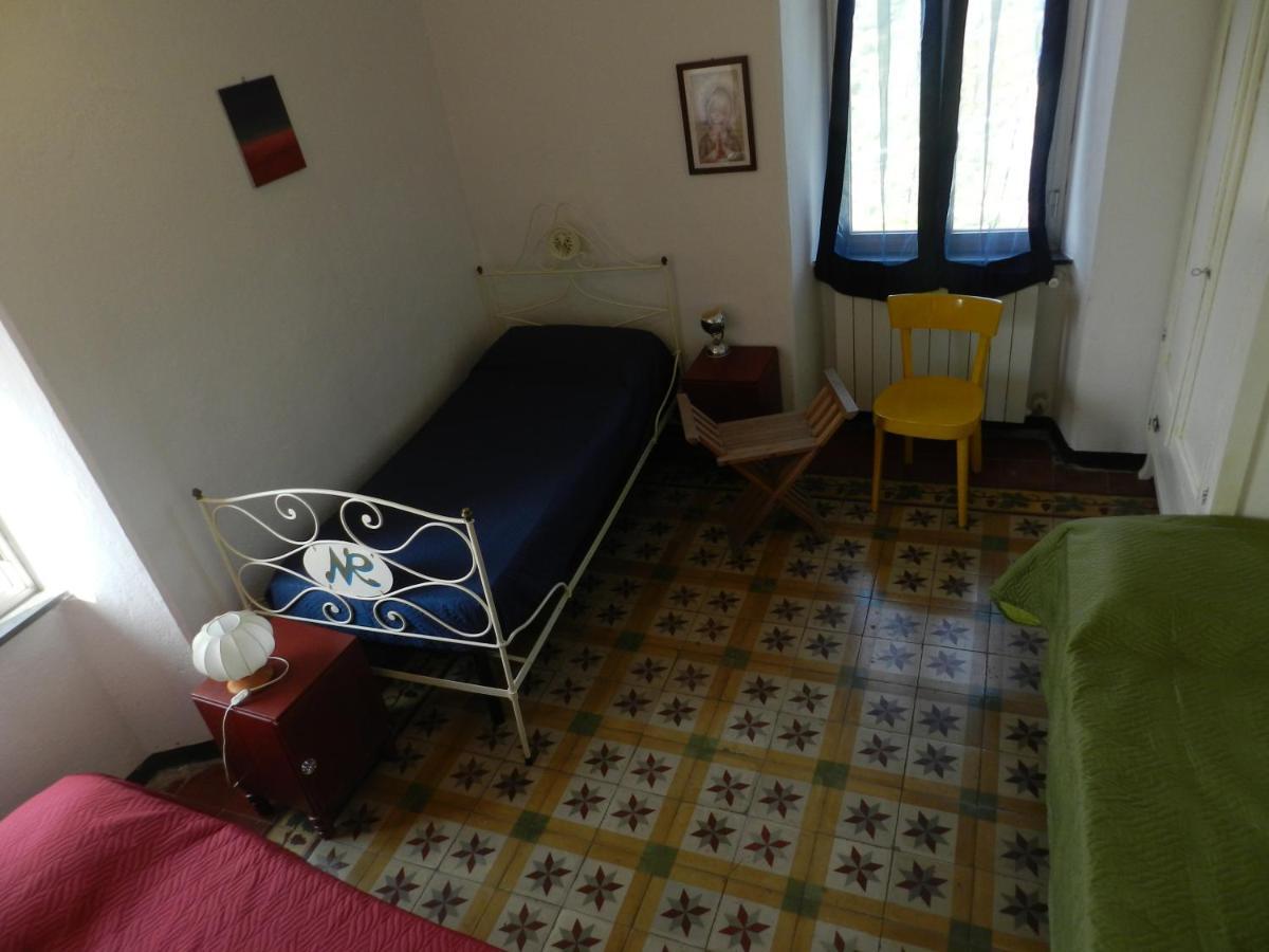 Trilocale In Dimora Tipica Apartment Montale  Bagian luar foto