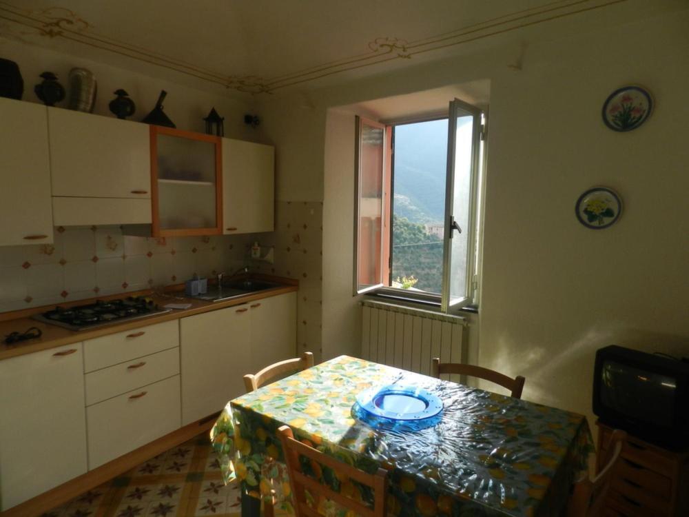 Trilocale In Dimora Tipica Apartment Montale  Bagian luar foto
