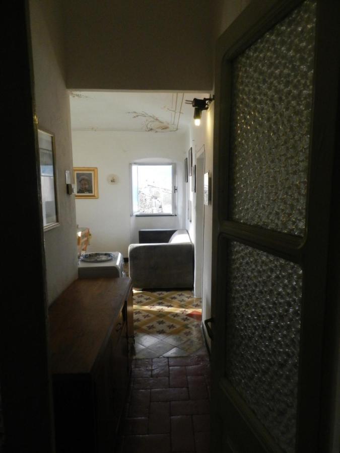 Trilocale In Dimora Tipica Apartment Montale  Bagian luar foto